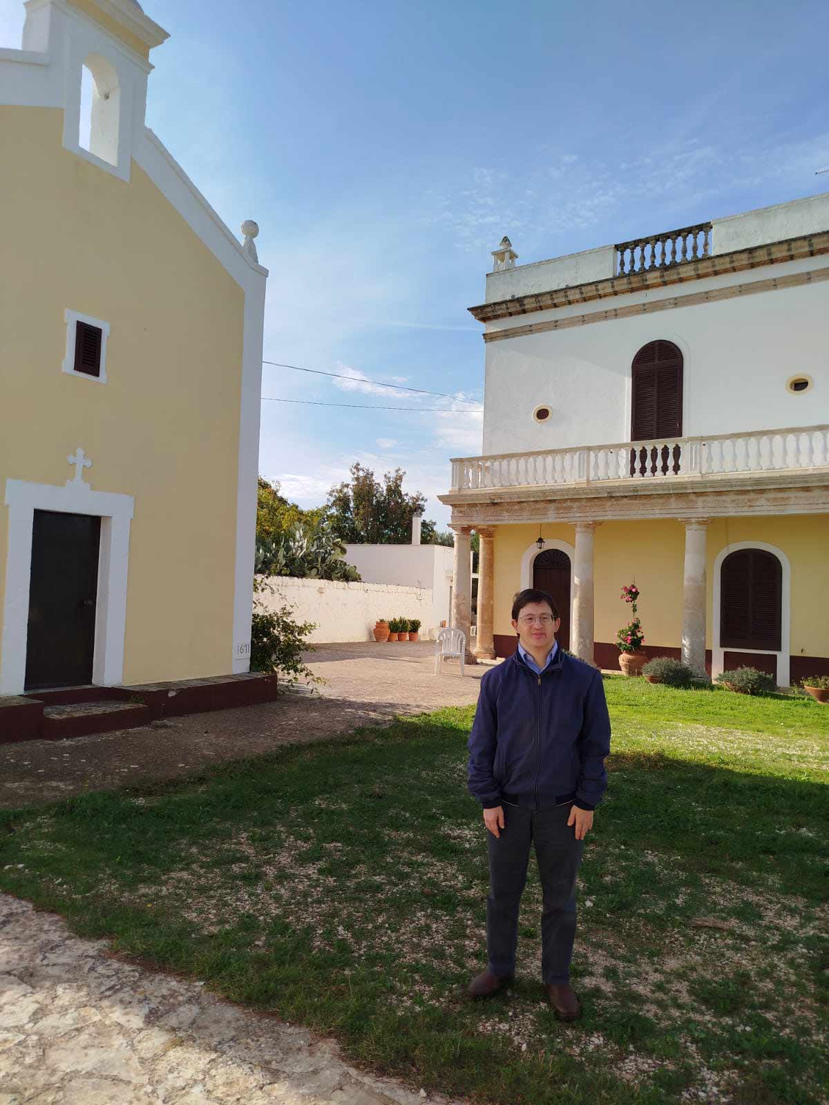 Efrem alla casa di campagna della sua infanzia